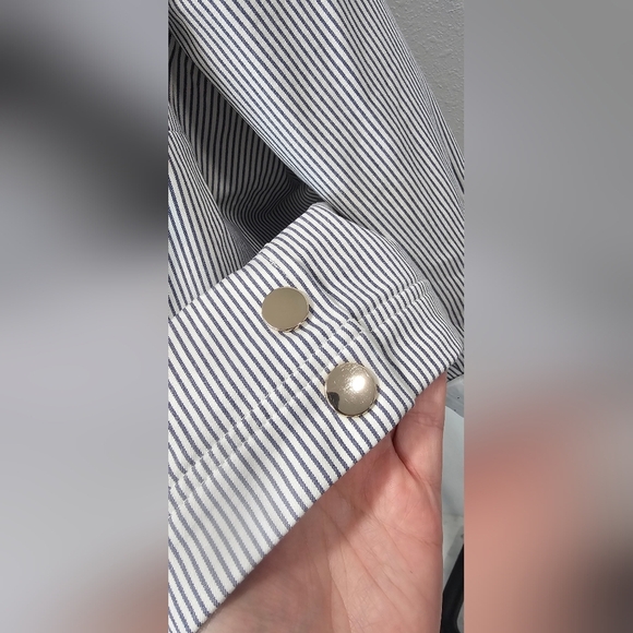 Chico’s Blue & White Striped Indigo Snap Front Jacket Roll Tab Sleeves, SZ 3 NWT - Picture 3 of 16